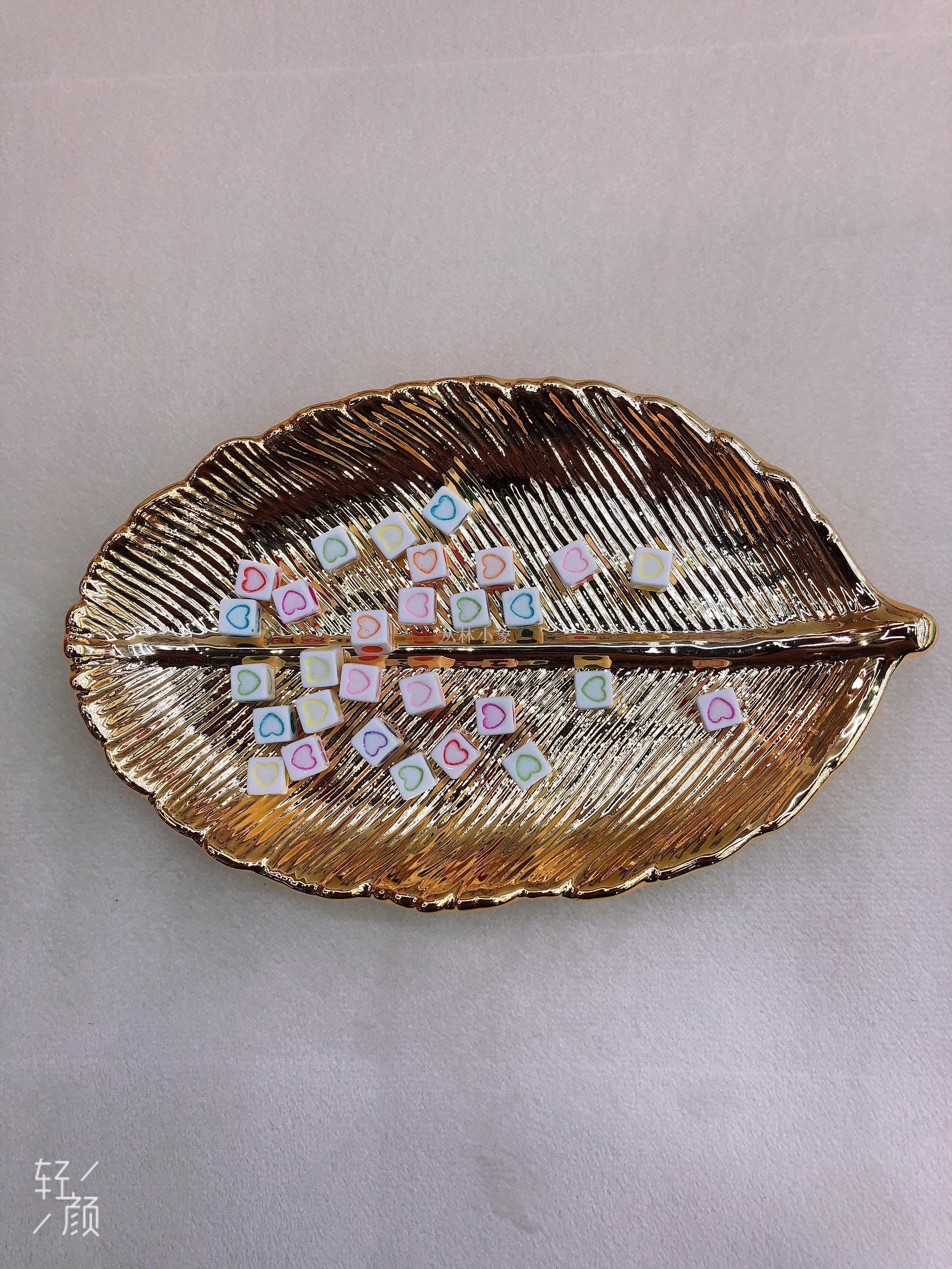 Jungle Elephant heart letter acrylic beads, DIY children's beaded jewelry accessories, loose beads, round beads details Picture