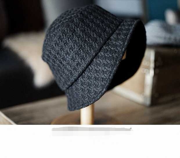 Autumn/Winter 19 Xiaoxiang Simple Style Irregular Brim Short Rim Small Pot Hat full figure