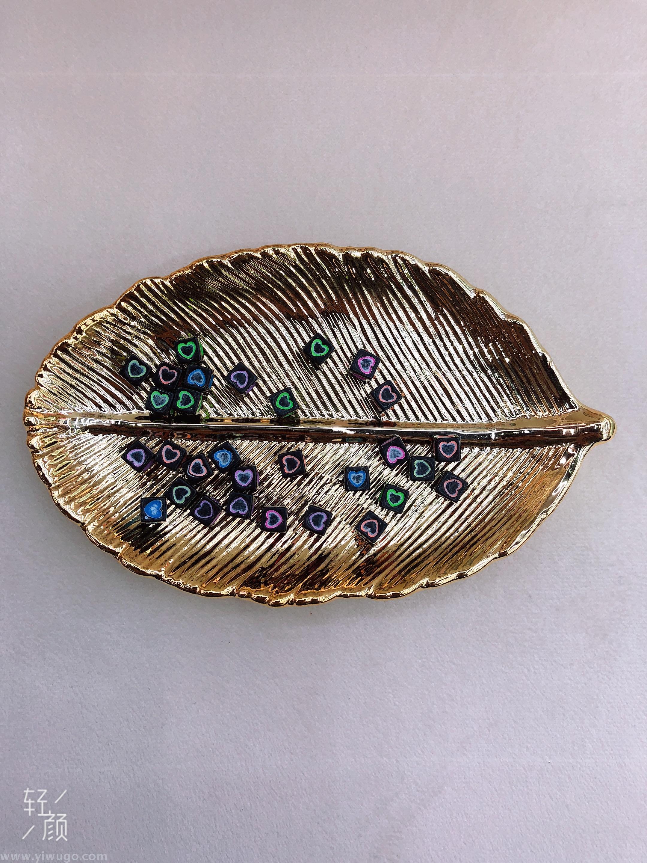 Jungle Elephant black background colored heart-shaped acrylic letter beads, DIY children's beaded jewelry accessories, loose beads, round beads details Picture