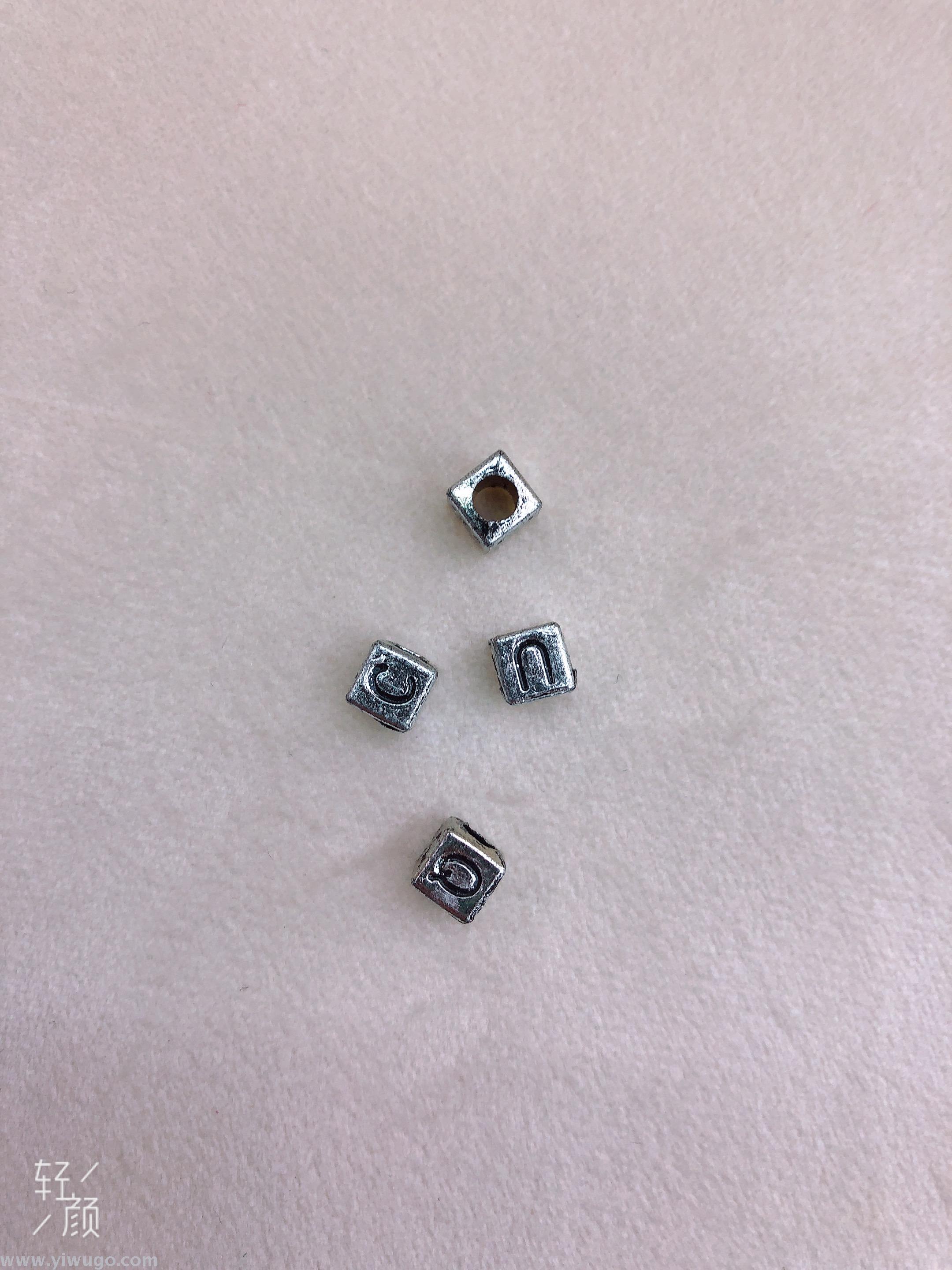 Jungle Elephant 26 English letter electroplated letter beads, DIY children's beaded jewelry accessories, loose beads, round beads toys Application Scenario