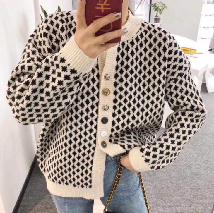 开衫女宽松百搭圆领小香风菱格拼色毛衣外套细节图