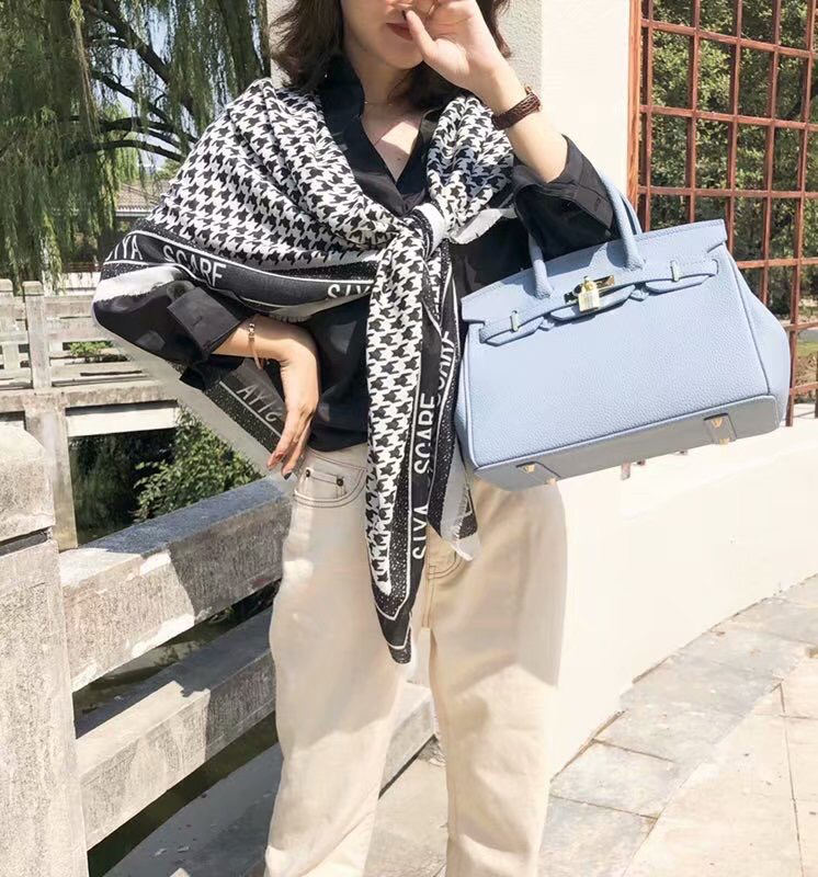 19 ~ 20 Years European Korean Fashion New Korean Version Of Explosive Egger Pattern Square Application Scenario