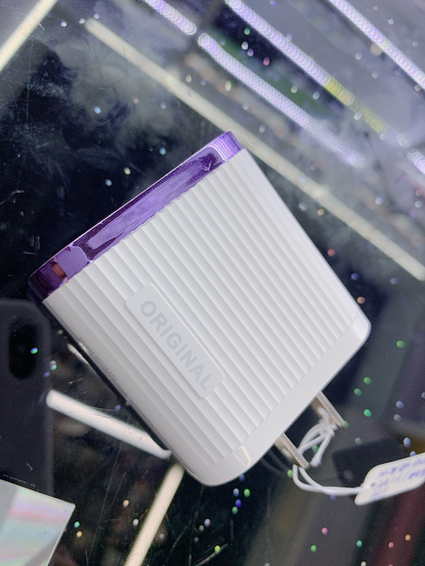 3安APO8432四U充电器