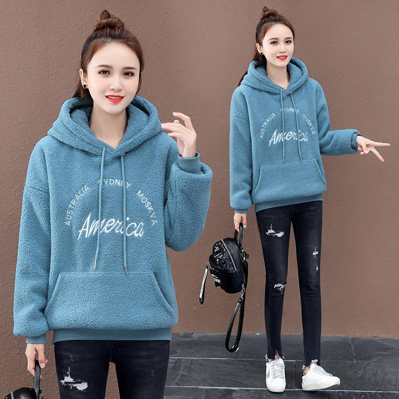 The 2019 autumn/winter new loose Korean-style school-like women's embroidered coat with a hooded faux lambskin sweatshirt is cute Specification image