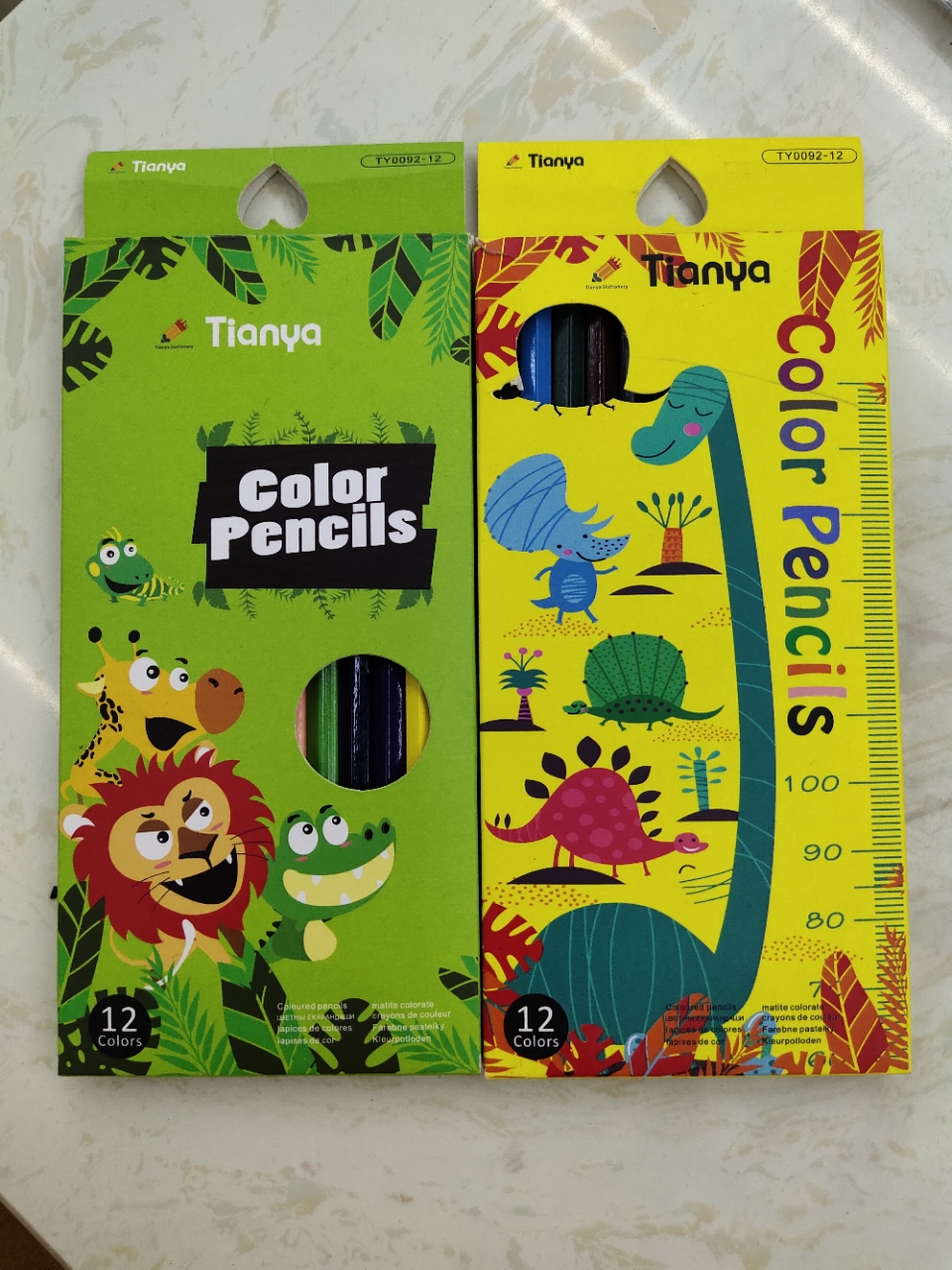 12色彩色铅笔学生文具书写工具