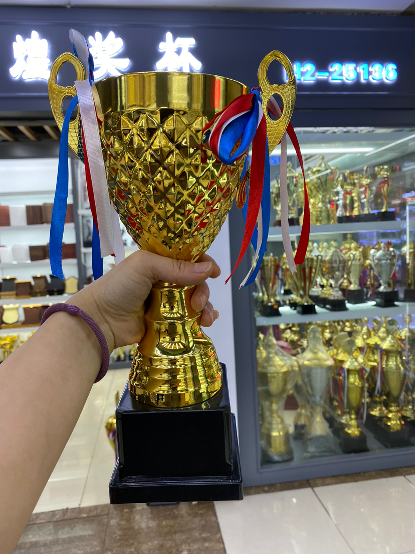 Brilliant Trophy 2020 New metal trophy manufacturers direct award competition trophy trophy high-end trophy 43CM Application Scenario