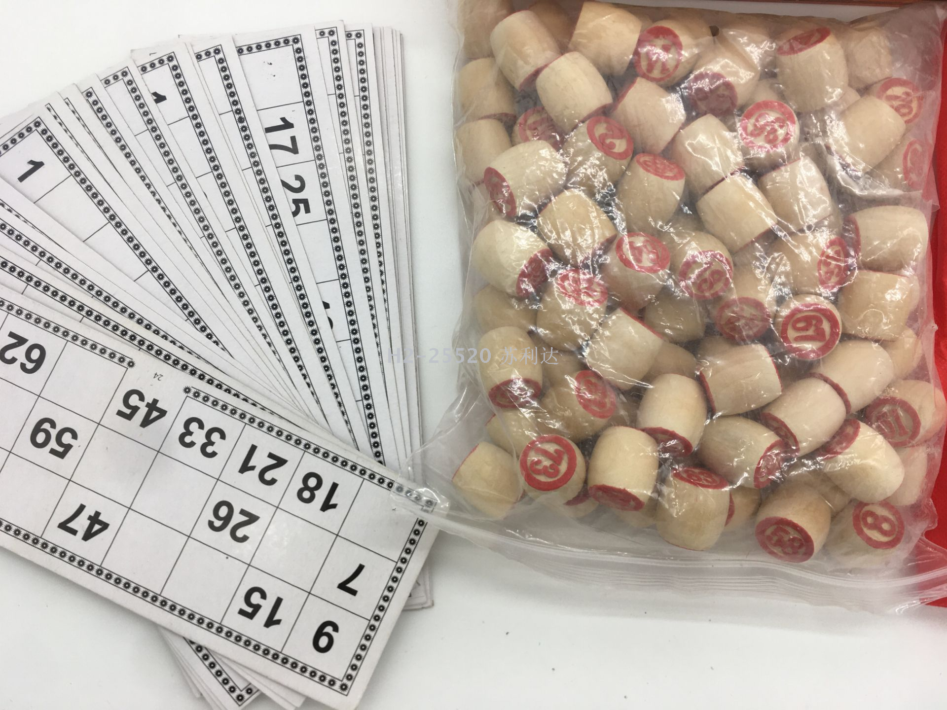 Comercio exterior ajedrez con números de madera ajedrez doble cara 90 números ajedrez LOTO 48 cartas BINGO ajedrez con números de tambor details Picture