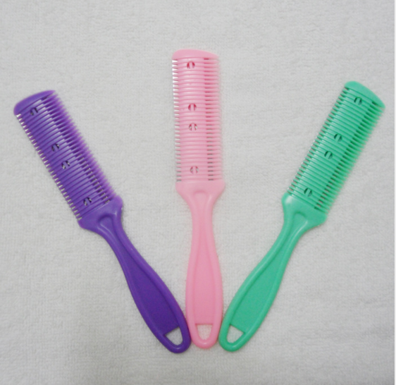 Double-sided hair shaving comb, hair shaving device, thinning comb, thinning and shattering hair. Comes with double blades and exquisite packaging Specification image