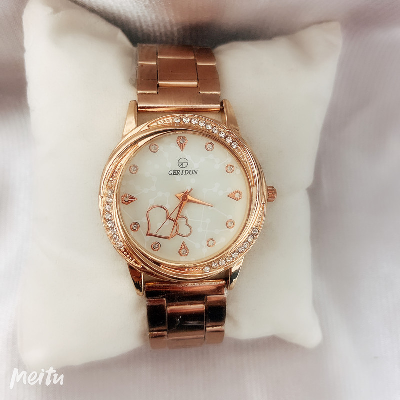 钢带女表女士钻表 休闲时尚表 爱心小表 一件代发