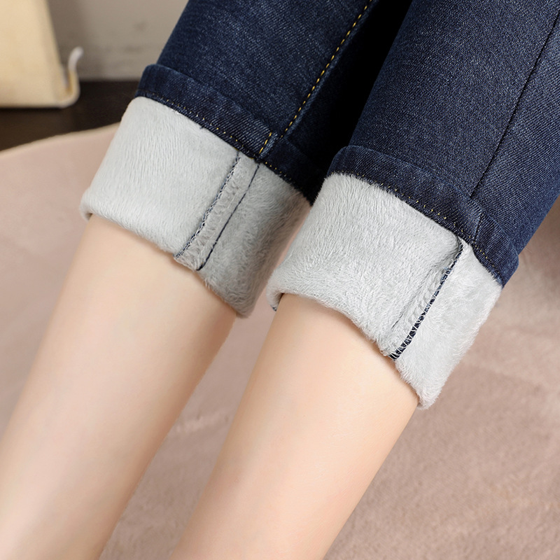 Women's autumn/Winter new 2019 fleece and thickened Korean style high-elastic long pants Application Scenario
