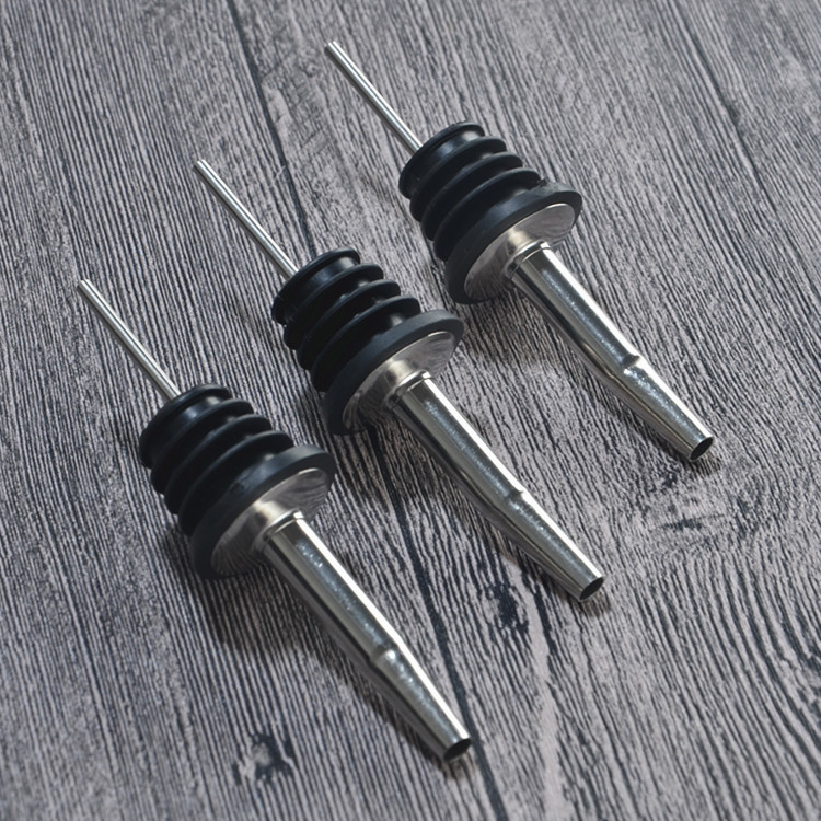 Stainless steel wine bottle pouring device, wine bottle pouring device, wine spout, wine bottle stopper, wine blending and dispensing device factory direct sales Application Scenario
