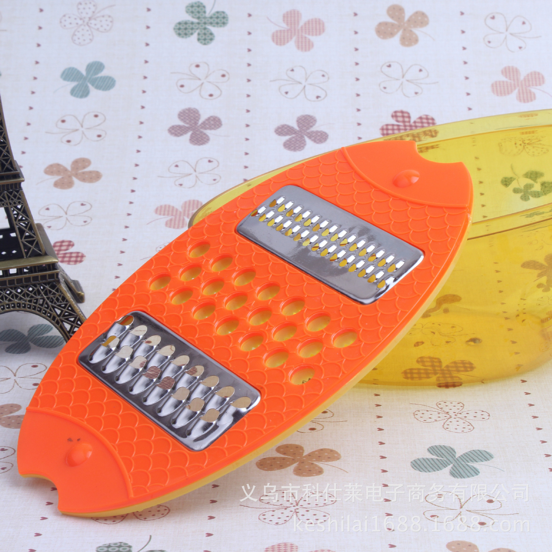 Double Fish Box Grater Multi-Purpose Grater Plastic Inclined Egg Potato Wiper With Box Kitchen Vegetable, Fruit And Melon Grater Specification drawing