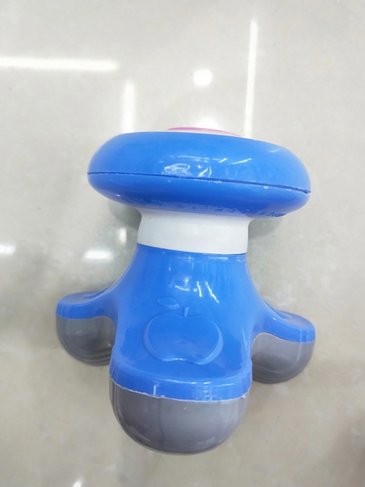 按摩白底实物图