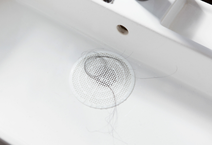 The floor drain filter screen with fine holes of various sizes that can be cut - filters hair Application Scenario