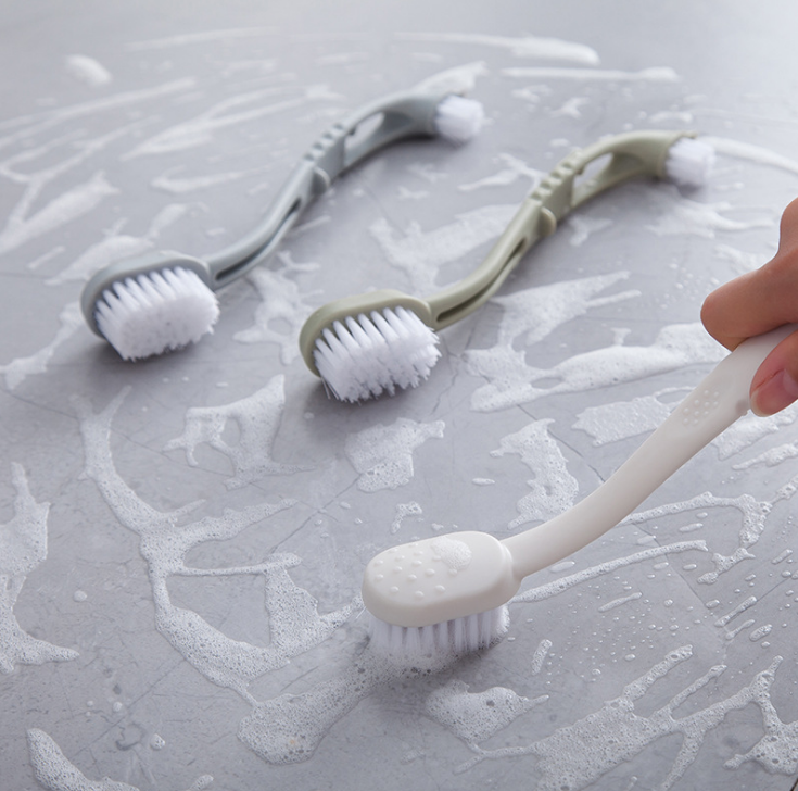 Nordic-style shoe brush board, a handy tool for cleaning shoes, convenient for going out. Made of nylon thread, it is a double-headed brush for laundry and cleaning details Picture