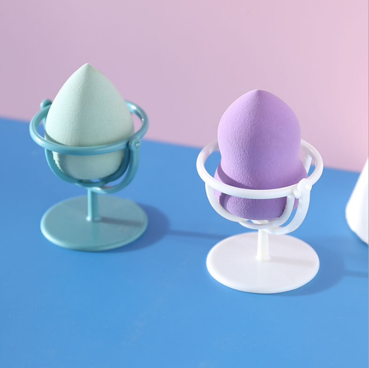 Rotatable cotton pad storage rack, makeup egg gourd powder puff rack, wall-mounted beauty sponge egg tray, draining storage rack Application Scenario