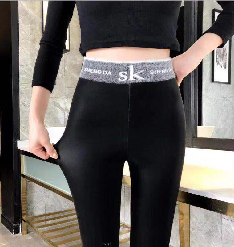 Shea butter with velvet thickened Leggings 2019 Winter Shea butter moisturized, warm, high-waisted, elastic, and skinny feet pants details Picture