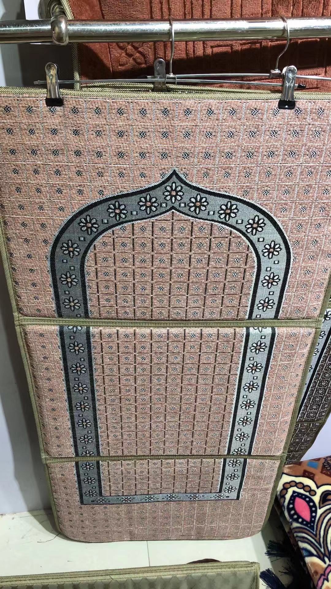Prayer Mat Embossed Printed Prayer Mat Folded Prayer Mat 13