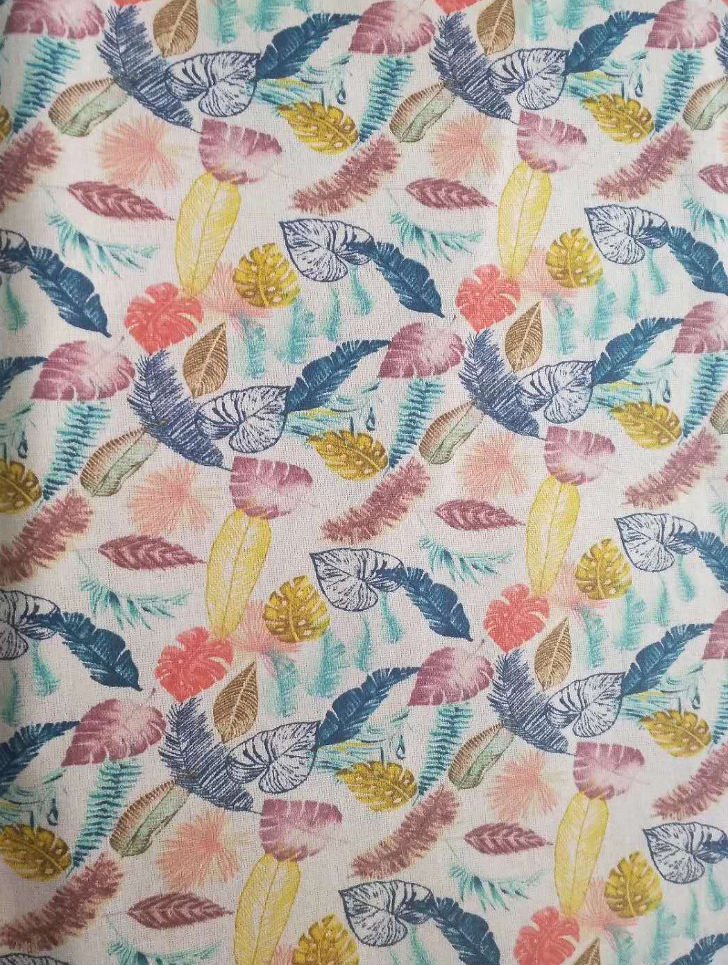 Cotton and linen printed chicken feathers