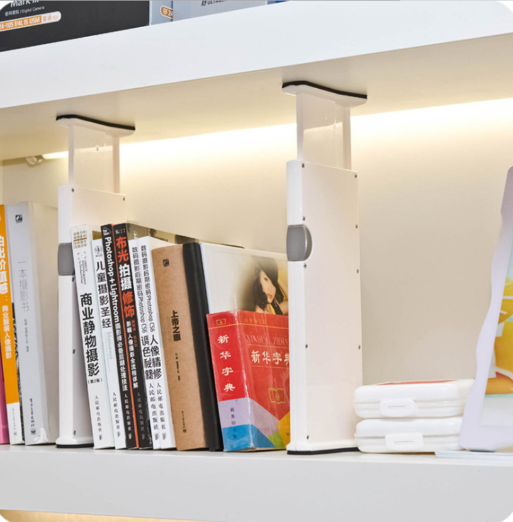 Drawer telescopic partition board, wardrobe layer plastic baffle, freely combinable cabinet partition board, storage and organization partition board Application Scenario