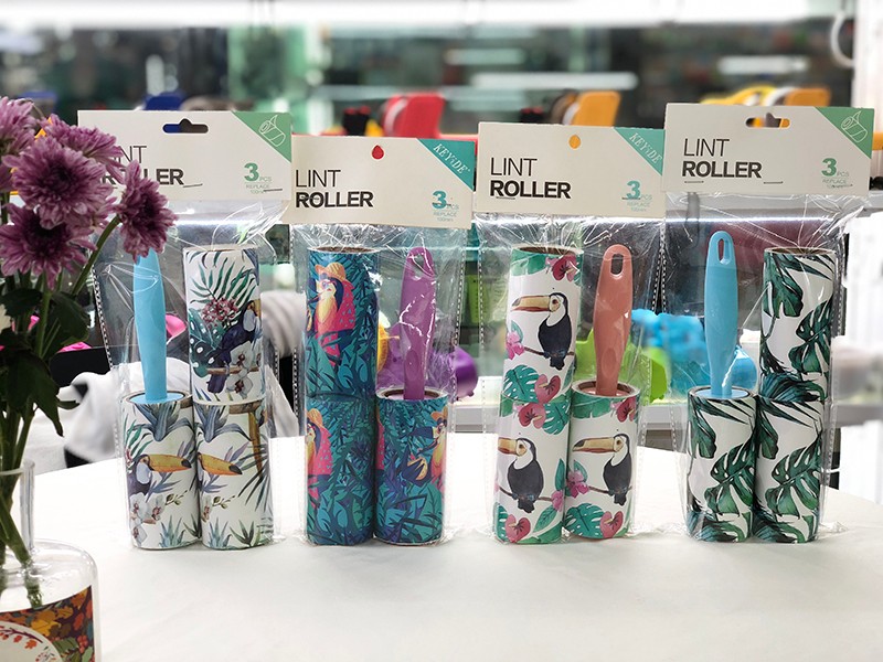 Portable removable sticky roller mini sticky roller sticky paper dust remover thumbnail