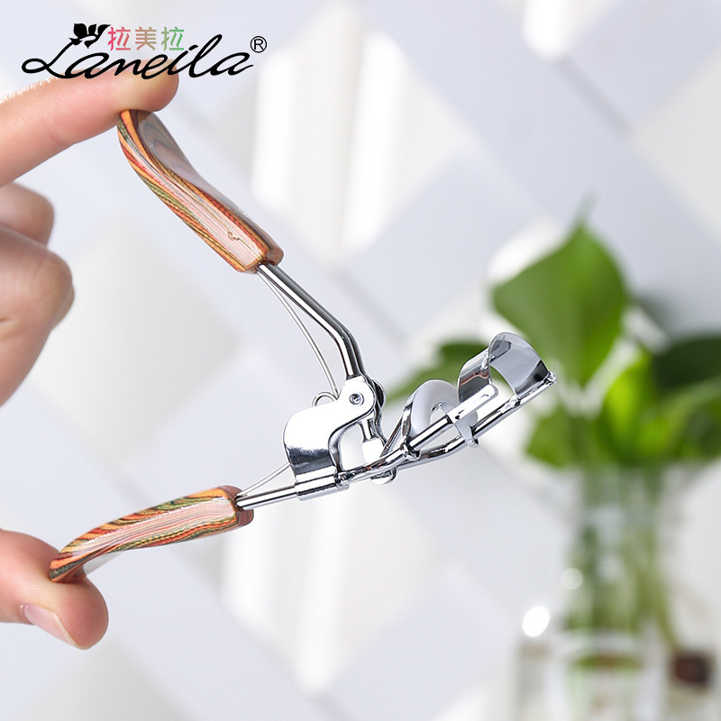 Lamella stainless steel Single Eyelash Curler Durable eyelash curling aid portable A313 Application Scenario