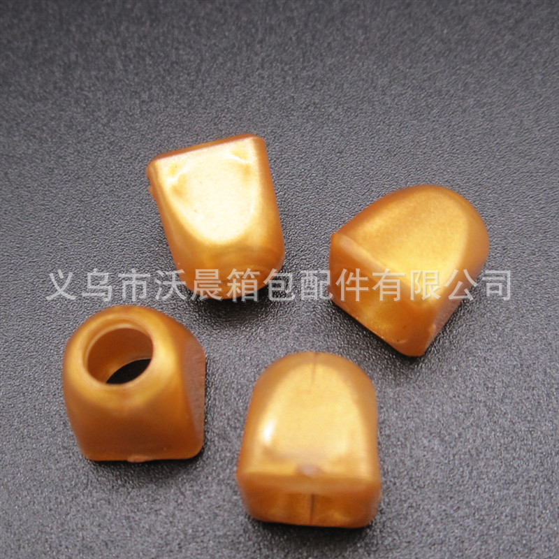 厂家直销不褪色塑料方形吊钟 饰品植绒袋绳扣吊钟DIY塑料实色吊坠白底实物图