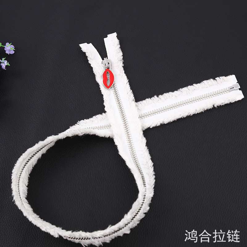 厂家直销5号金属拉链服装箱包鞋靴毛边布条拉链 环保时尚 百搭