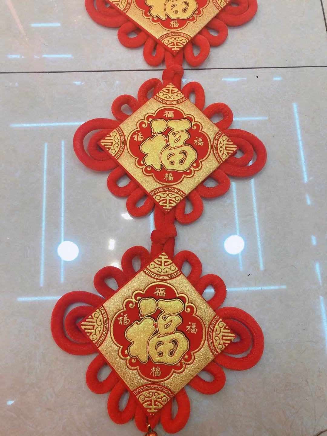 Chinese knot pendants for living room decoration, couplets of "Five Blessings Arrive at the Door", hand-hung for the entrance hall, festive items Application Scenario