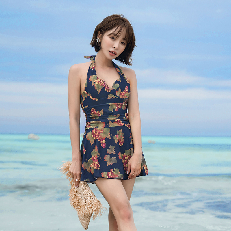 2020新款性感露背裙式连体泳衣女士遮肚显瘦保守平角温泉泳装