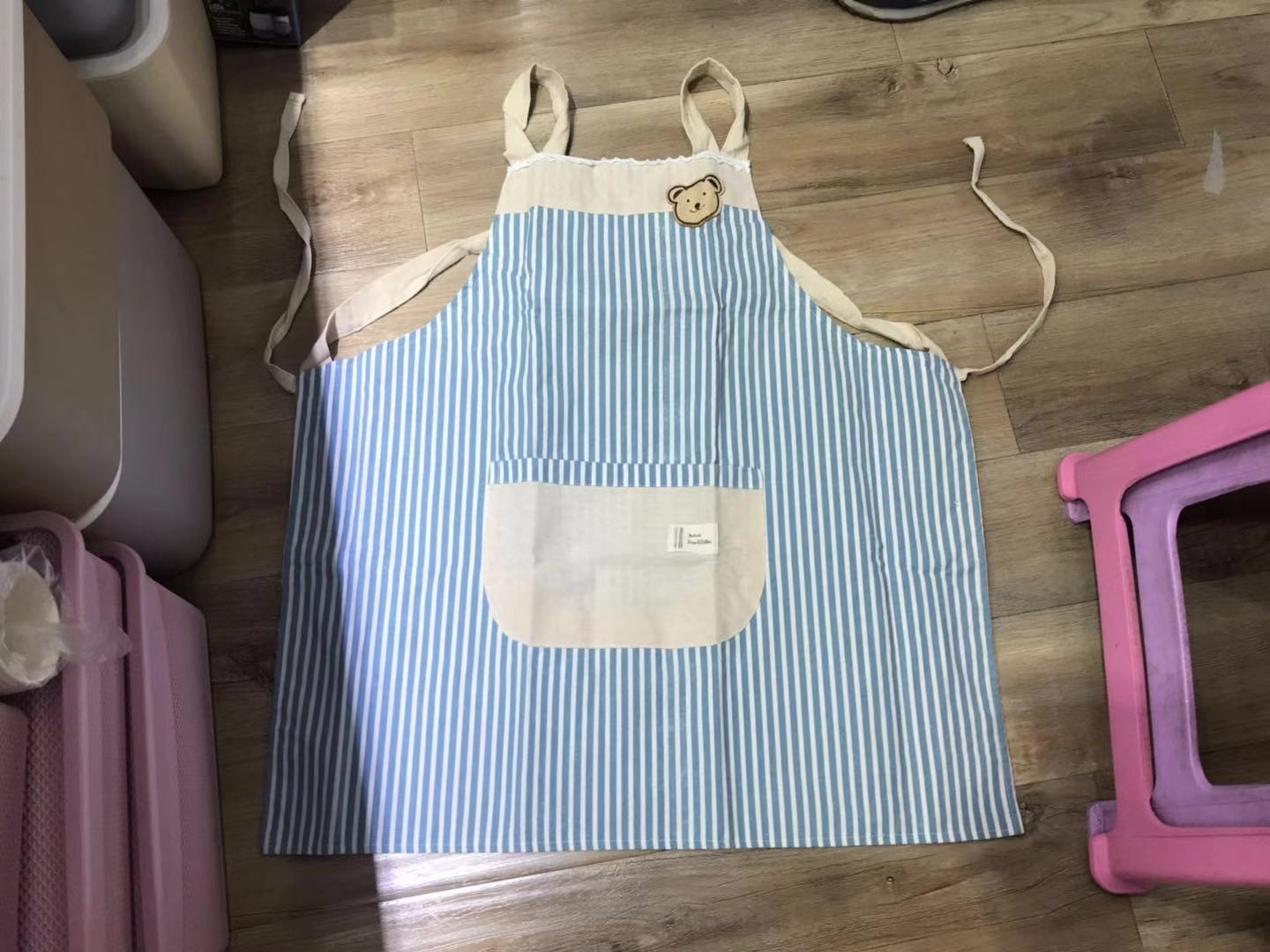 Yiwu Haohuo Life Blue Factory Direct Sales Adult aprons for men and women, modern, simple and elegant Application Scenario