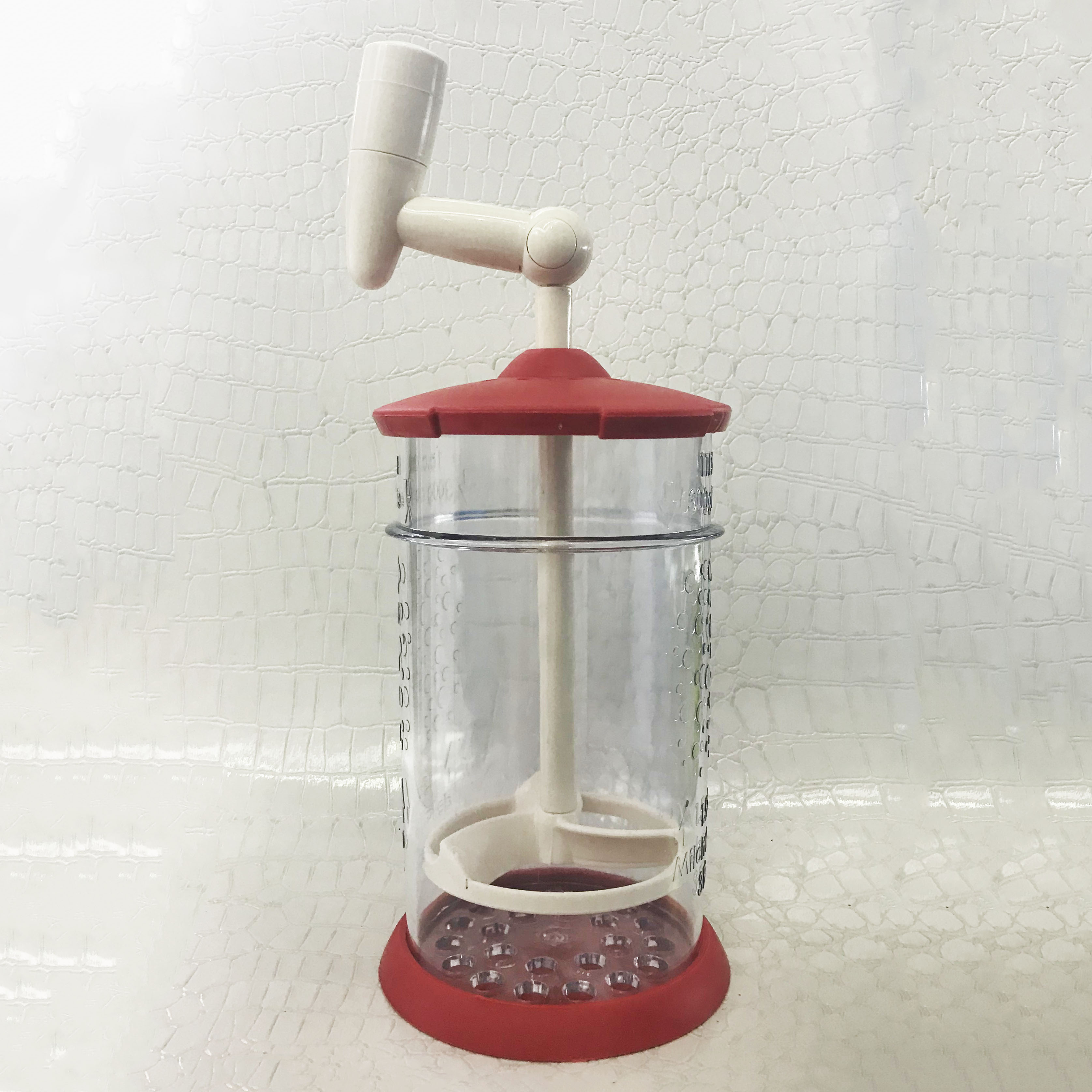 Transparent manual multi-functional dough balls and eggs for home kitchen Application Scenario