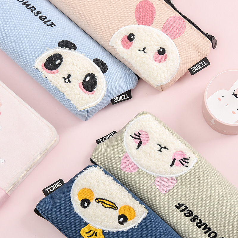 Toomey Creative Red Panda Pen bag Cartoon cute cute Embroidery stationery bag Girl heart animal canvas pencil bag Specification drawing