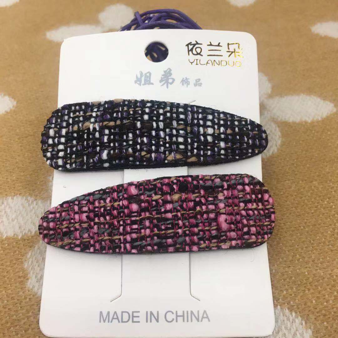 Harajuku style soft girl thousand-bird checkered two-color hair clip, large BB clip, school style youthful side clip, bangs clip Application Scenario