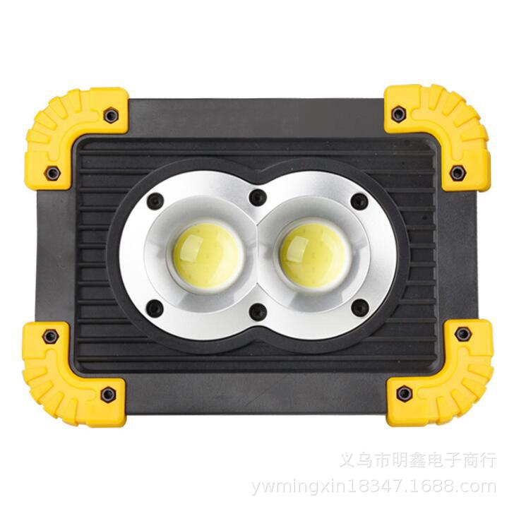 Mingxin flashlight, high-power 20W work light, portable rechargeable floodlight, lawn light, emergency hand-held floodlight Application Scenario