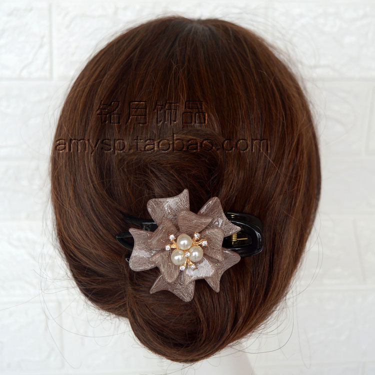 Clip de duckbill flew pan de pelo pelo adulto tarjeta de pelo adorno de cabeza clip de tres dientes clip de agarre strass coreano clip de pelo de mamá accesorios para el pelo Item Picture