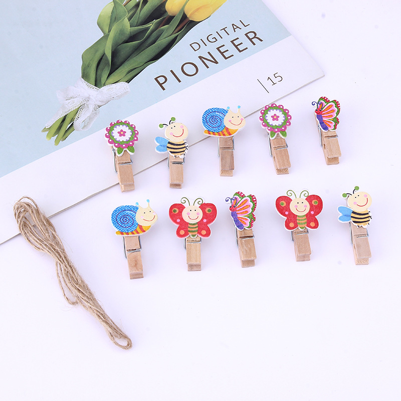 Wholesale 10 pieces of insect wooden clips, animal photo clips, little fox snack message clips, home hanging ornaments, and hemp ropes Application Scenario