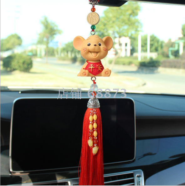 Xin Nong Rat Year Car Pendants, cute rat pendants, creative car interior decorations, car pendants Application Scenario