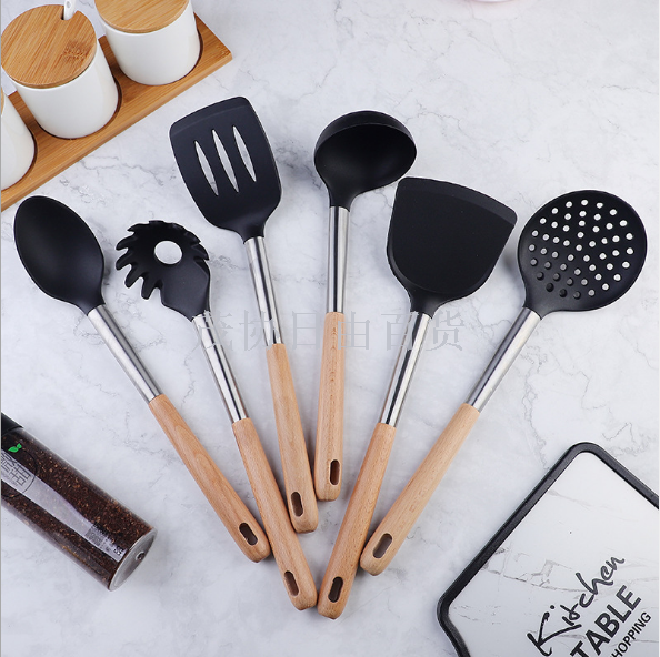 Kitchen spoon set
