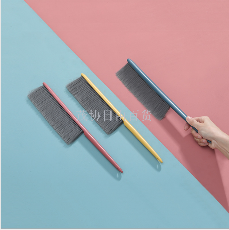 Self-designed forest wind bed brush Household long handle cleaning brush Soft hair bedroom sofa dust brush 115g