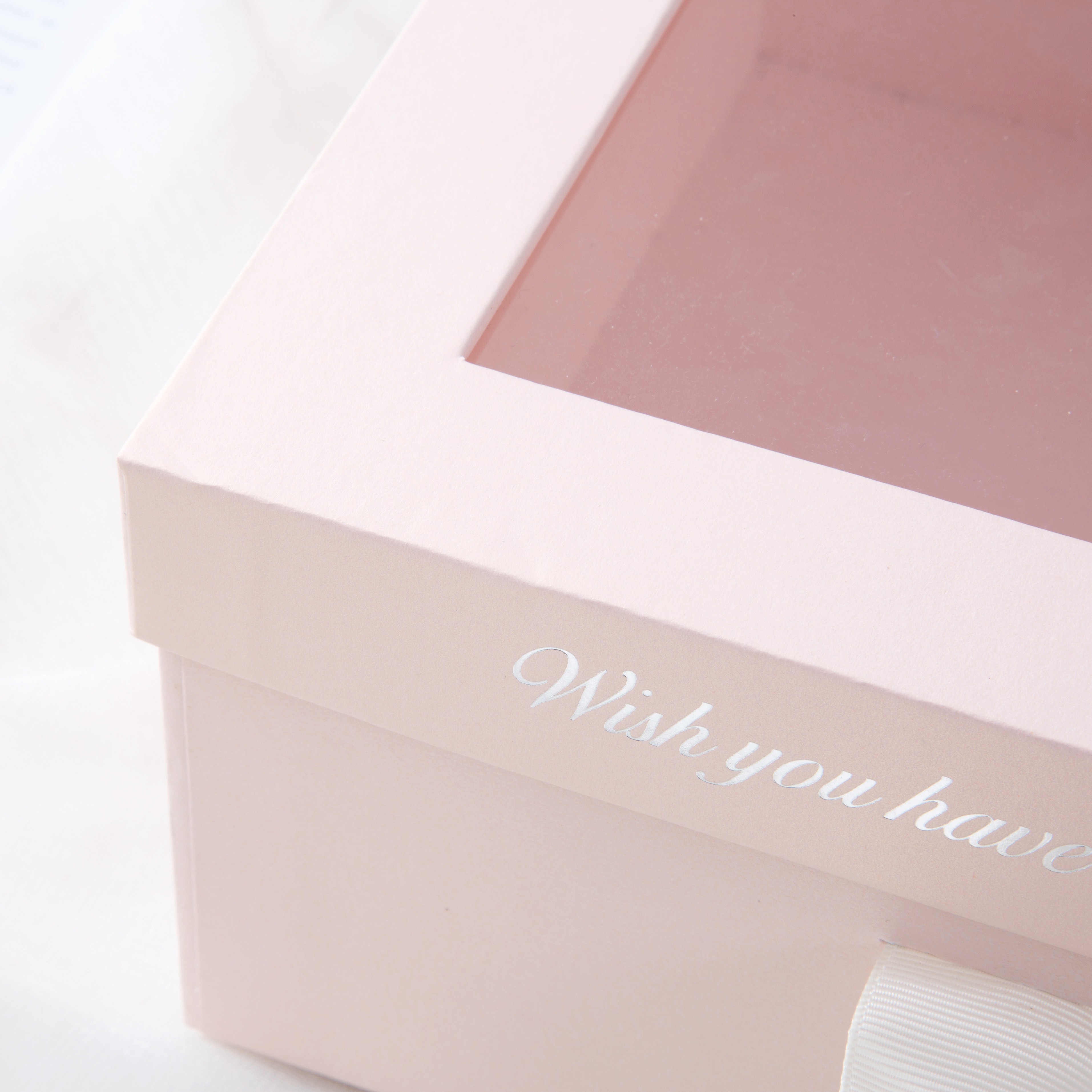 Square windowed flower box, hand-mixed gift box, wedding candy box, Valentine's Day gift box, birthday present box Item Picture