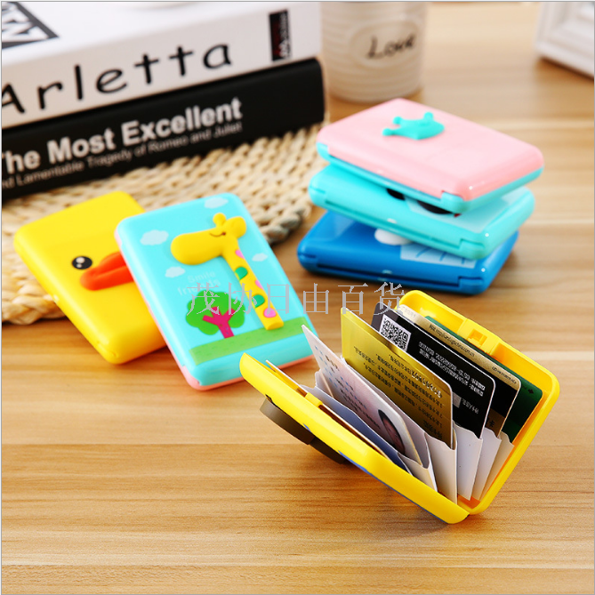 Haoyue genuine three-dimensional silicone cartoon-patterned flip-top bank and bus card bag with 6 slots Item Picture