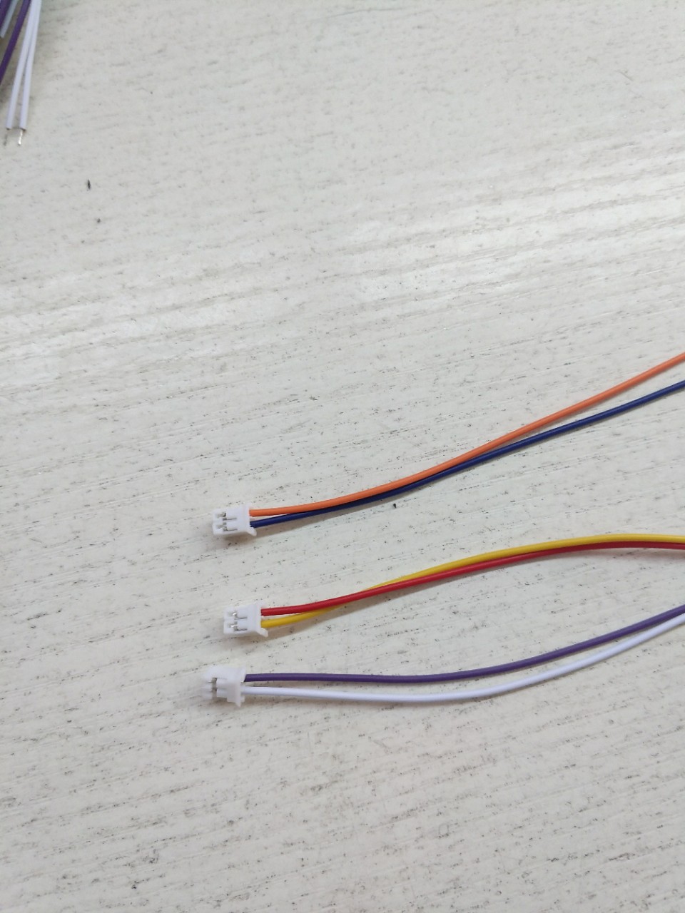 2P2.0间距工厂定制端子线电子线加工线束