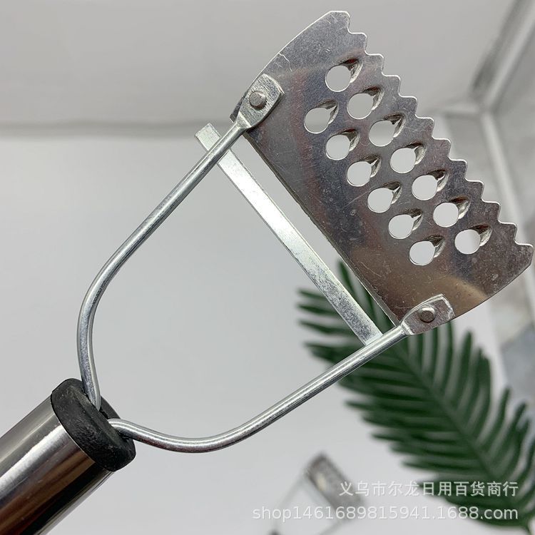 厂家直销批发不锈钢带孔刮刨 刨丝削皮一体 两元店热卖货源白底实物图
