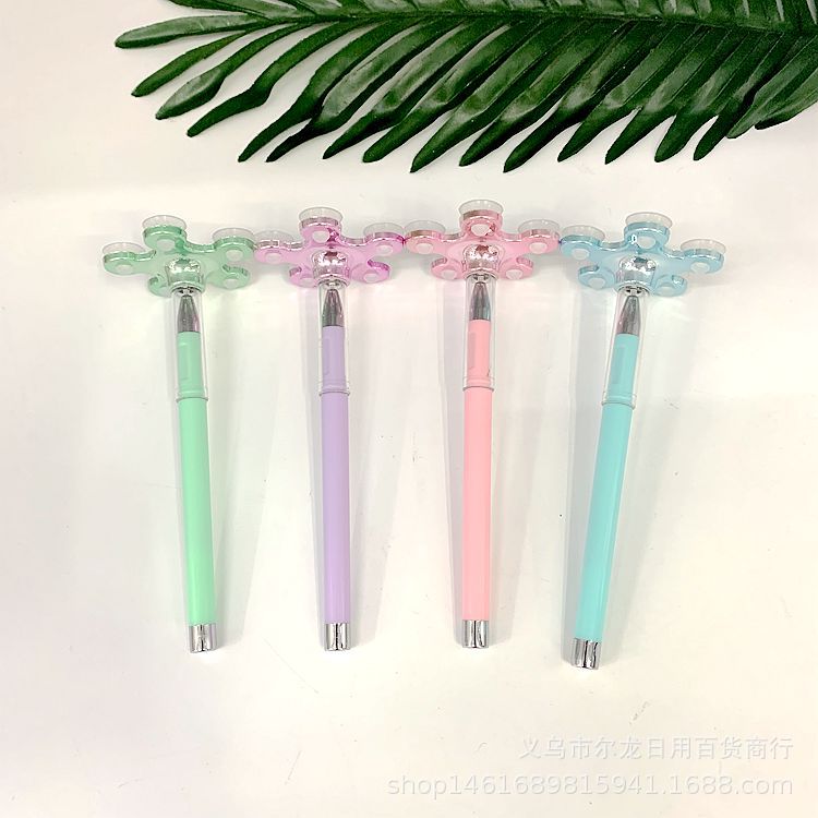 A small gift of popular suction cup stand gel pen is given, including suction cup receiving stand pen stand and student gel pen stand Item Picture