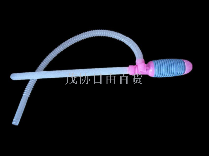 The manufacturer's best-selling DP-15 oil pump is a plastic oil pump for refueling cars and motorcycles Application Scenario