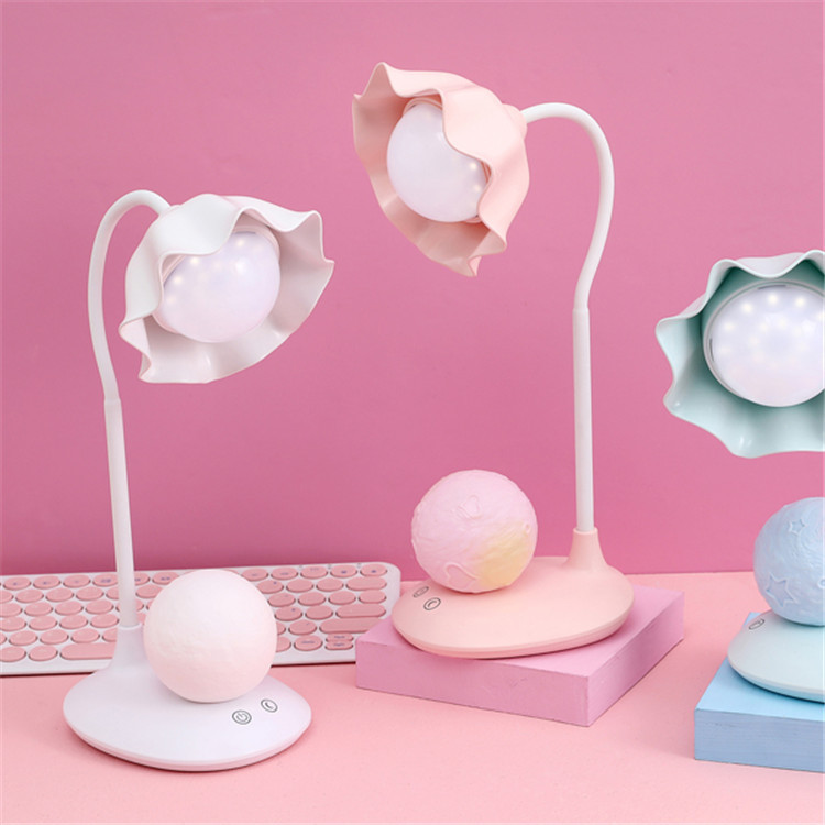 USB charging touch reading, fresh and cute girl heart flower dimming desk lamp, student dormitory bedroom bedside night light details Picture