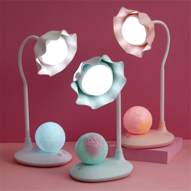USB charging touch reading, fresh and cute girl heart flower dimming desk lamp, student dormitory bedroom bedside night light