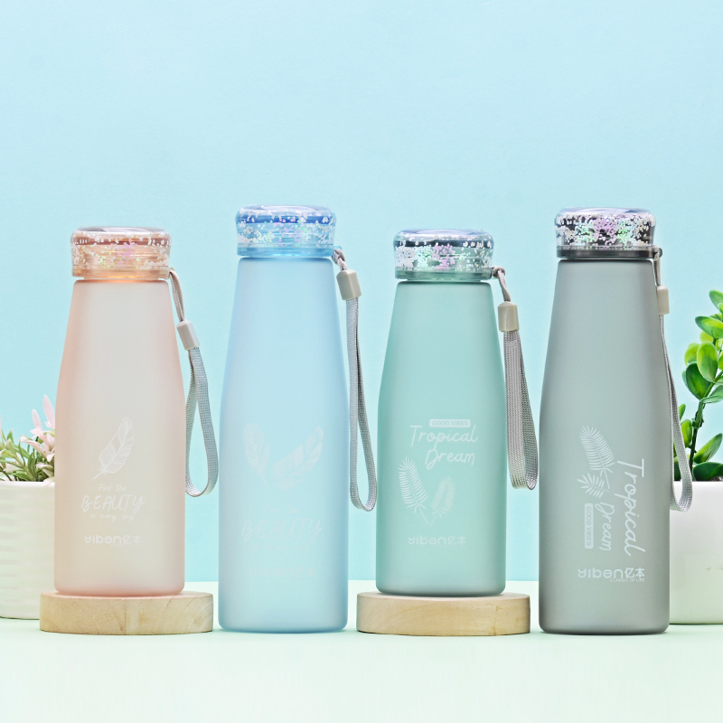 430ML亿本创意零星杯盖太空杯小清新塑料杯便携水杯细节图