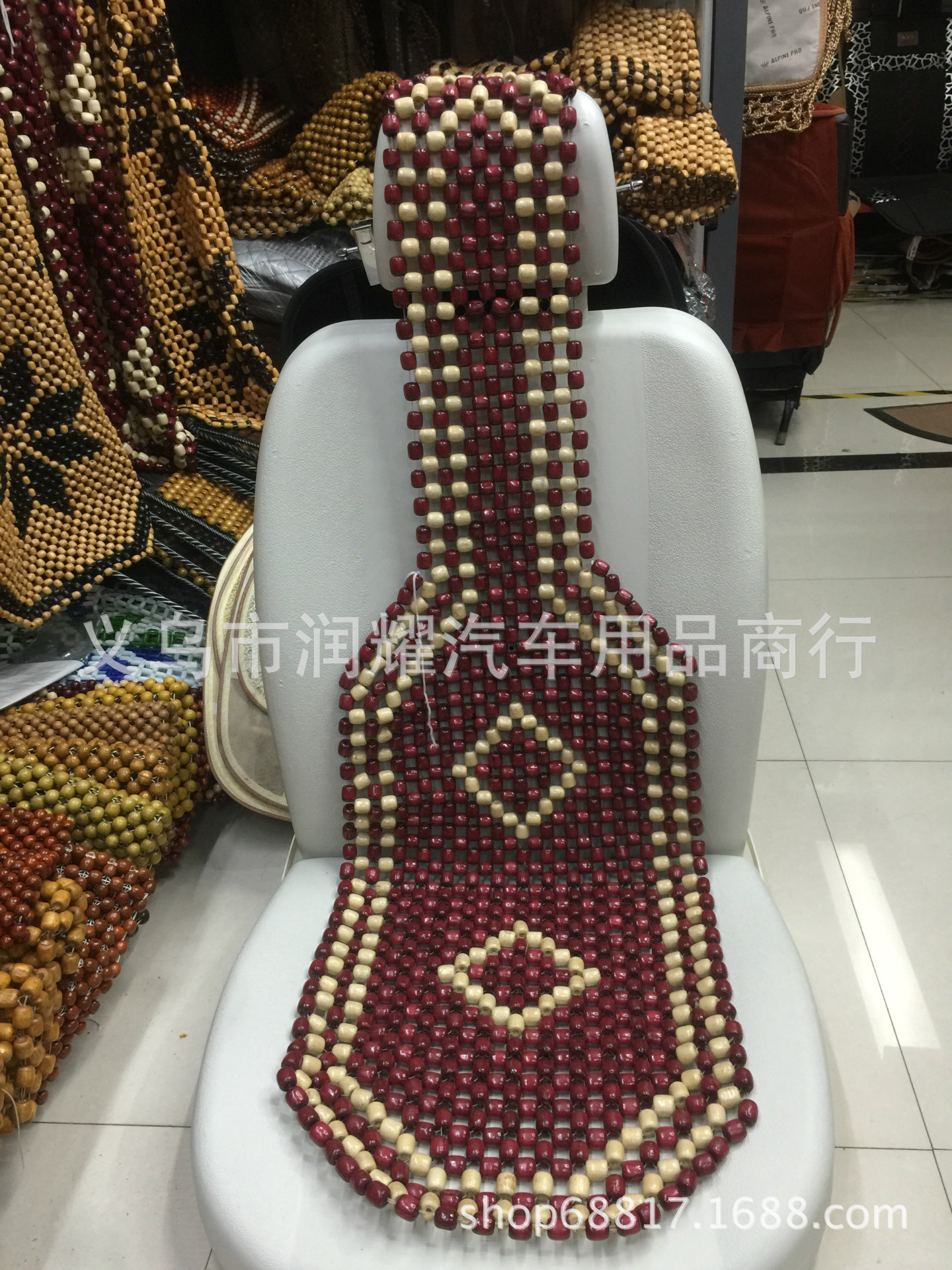 Wooden bead seat cushion, summer breathable and comfortable cooling pad, car seat cushion, fragrant wood seat cushion, practical, suitable for all seasons, single seat cushion Application Scenario